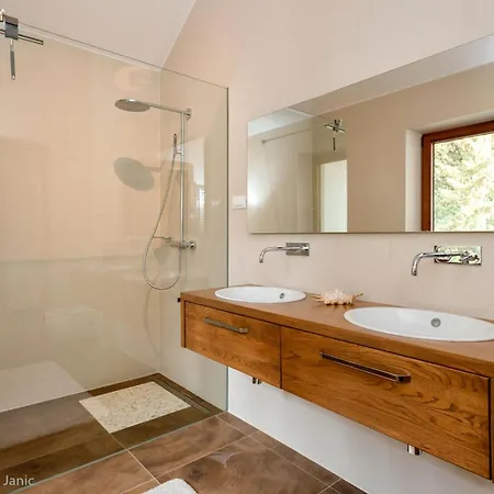Villa Beautiful Hvar 4 Bedrooms Stone Pine Private Infinity Pool Stunning Sea Views Vrboska Hvar Town