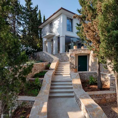 Villa Beautiful Hvar 4 Bedrooms Stone Pine Private Infinity Pool Stunning Sea Views Vrboska Hvar Town