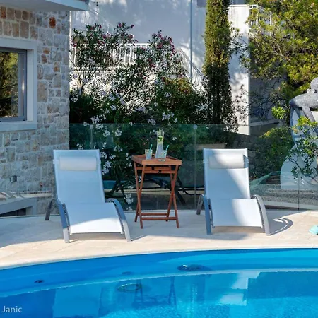 Villa Beautiful Hvar 4 Bedrooms Stone Pine Private Infinity Pool Stunning Sea Views Vrboska *