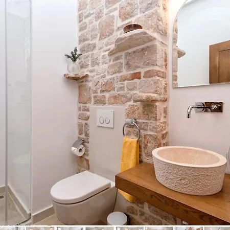 Beautiful Hvar 4 Bedrooms Stone Pine Private Infinity Pool Stunning Sea Views Vrboska