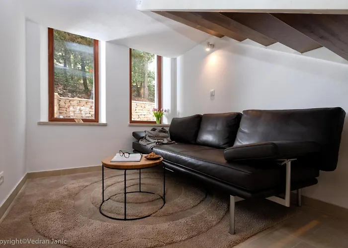 빌라 Beautiful Hvar 4 Bedrooms Stone Pine Private Infinity Pool