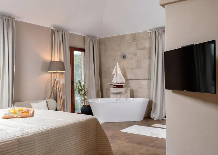 Beautiful Hvar 4 Bedrooms Stone Pine Private Infinity Pool * 브로보스카